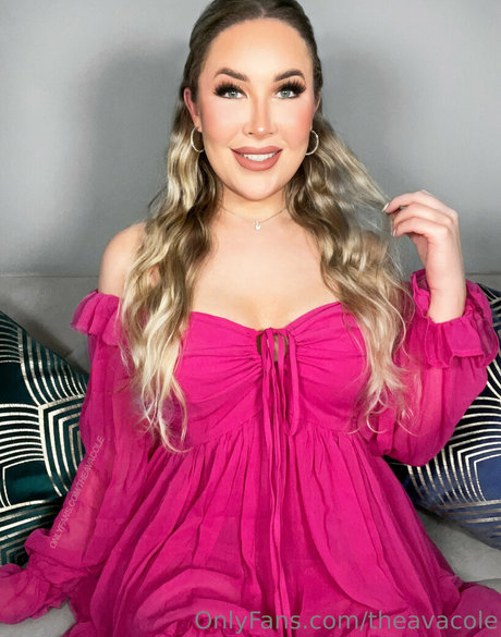 theavacole model pretty archive