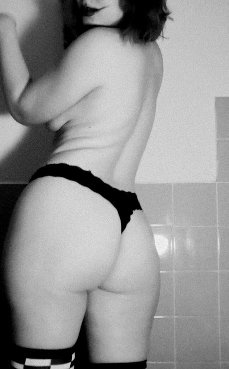 littlecalamity pretty model images