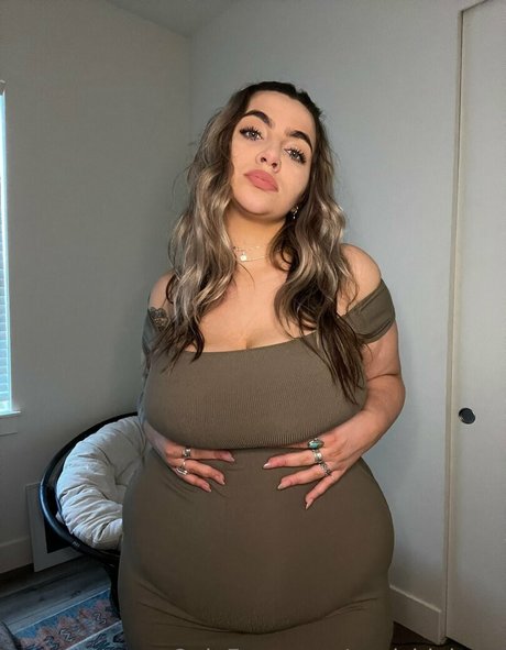 squishiebear exclusive model pics