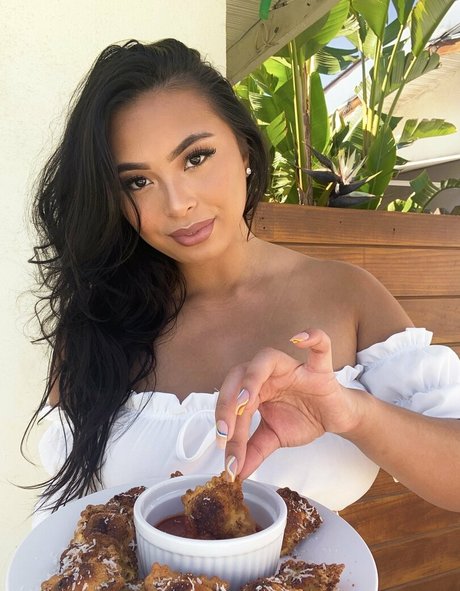 lindavo sexy actress pics