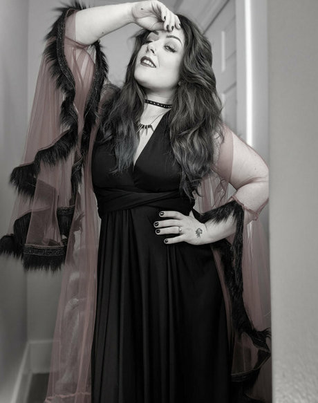 nissariousd star hot pics