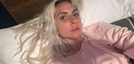 Lady Gaga nude actress img