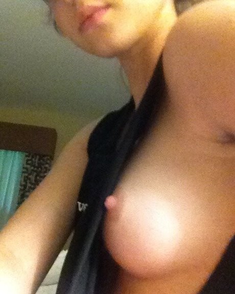 Sarah Hyland star erotic pics