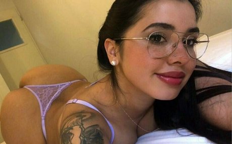 ladyaprill pornstar hot picture