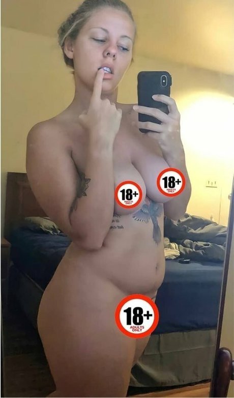 Belle The PAWG pornstar adult picture