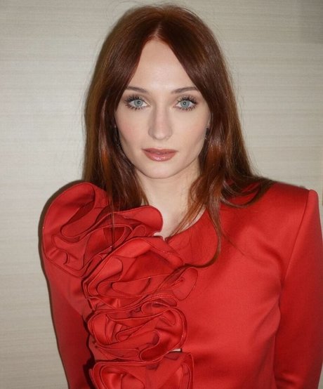 Sophie Turner model hot gallery