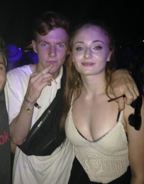Sophie Turner pornstar sex pics