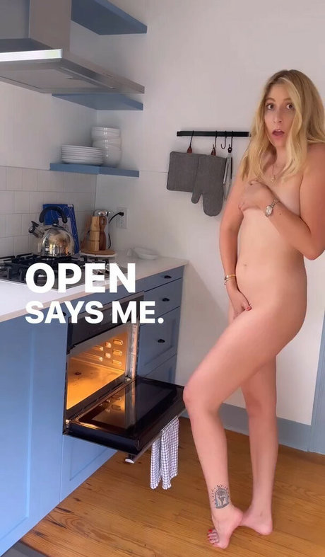 Glitchhappens pornstar hot photos