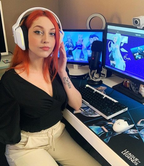 Mona Schon best actress archive