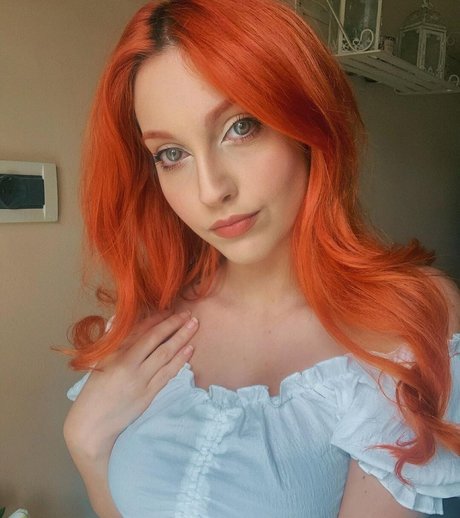 Mona Schon art pornstar pictures