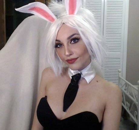 Mona Schon nice actress pictures