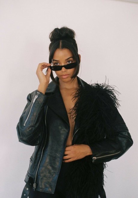 Ella Balinska hd actress photos