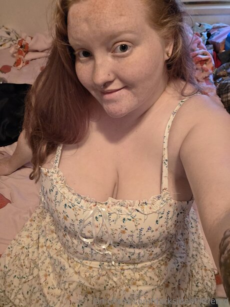 Darksideoflittlered perfect star picture