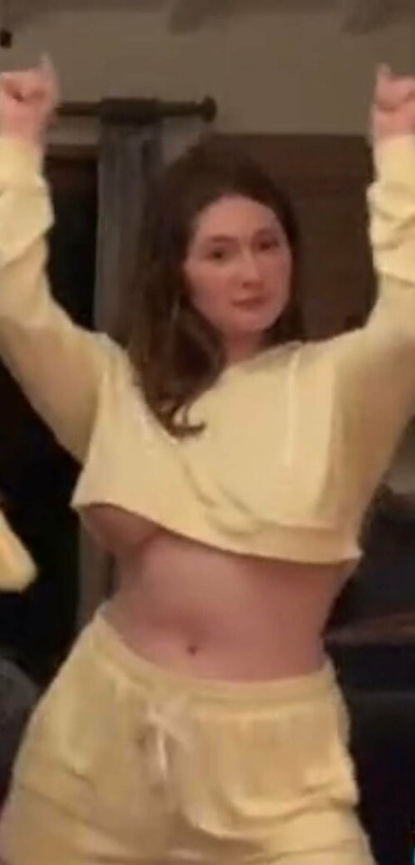 Emma Kenney sex pornstar archive
