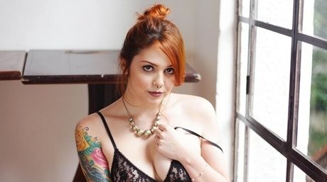 Showliana star naked pictures