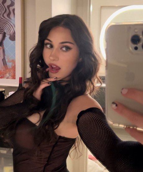 Palmbee actress photo