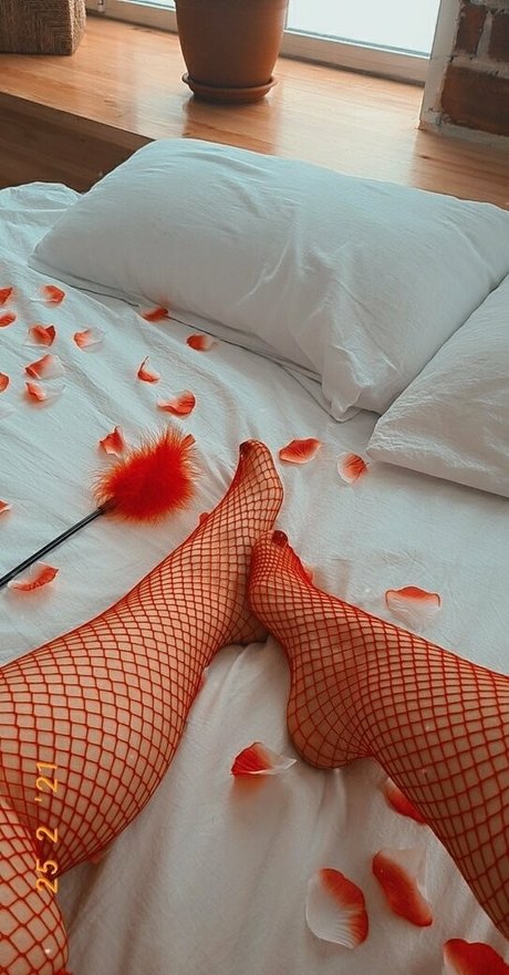 alenaostfree star nudes pics