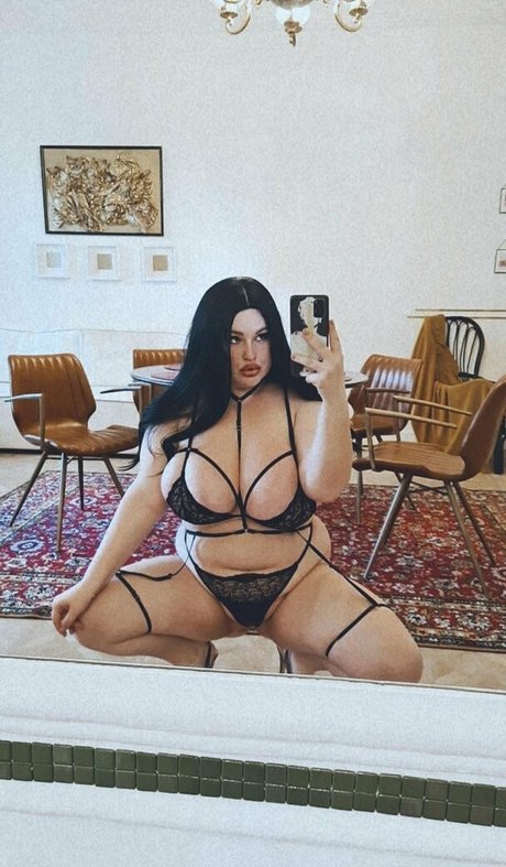 alenaostfree pornographic model picture