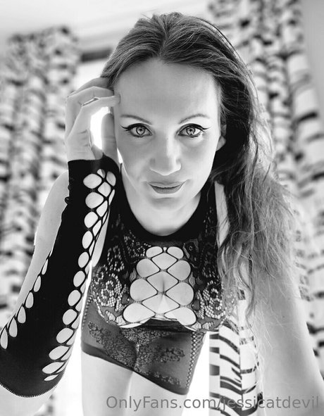 Damdamlive model sexy pic