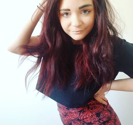 cowtail star naked pictures