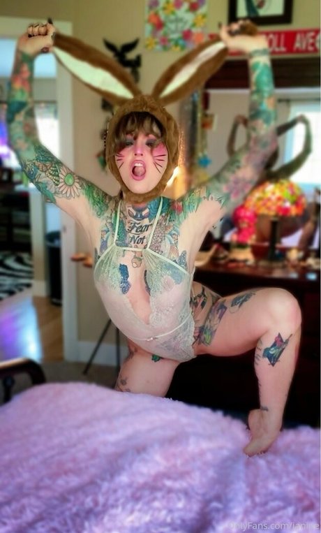 janine nice star image