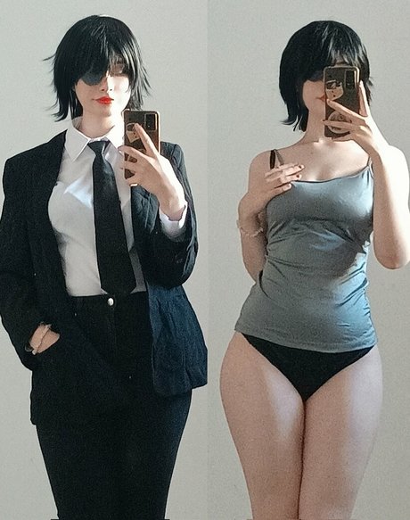 kitycoss model top picture