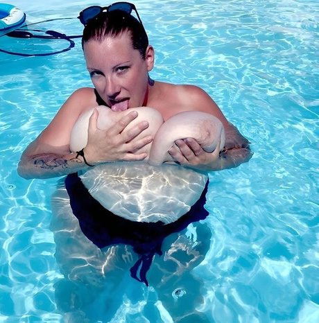 Darkmoonsubmiss beautiful actress pictures