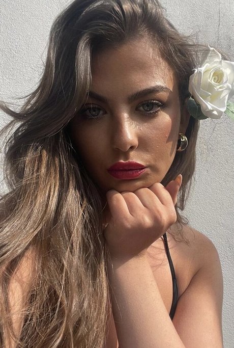 Becksyxo adult star photo