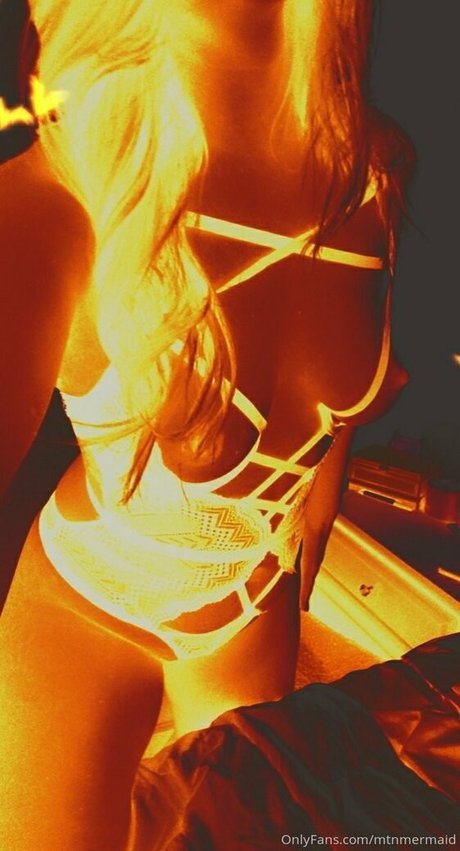 mtnmermaid nudes star pics
