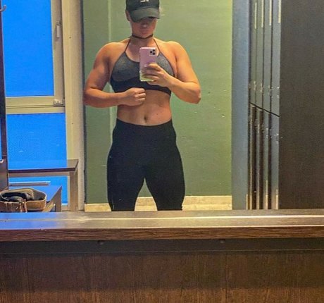 Sarah Slavo nice model pic