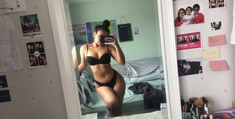 brownbarbieexxx hot model image