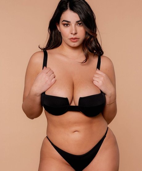 chubby mature onlyfans hot nude pics