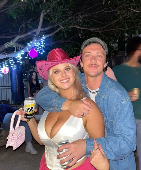 Jasmine Ramage model erotic image