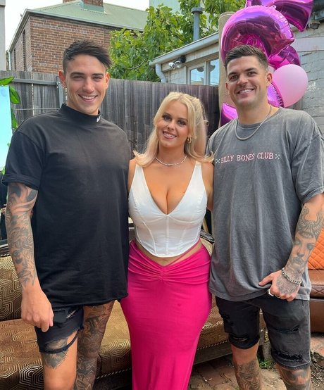 Jasmine Ramage art star pictures