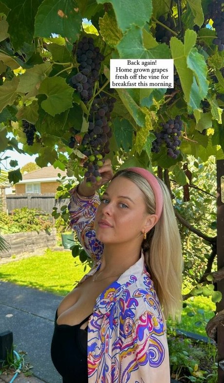 Jasmine Ramage free model pics