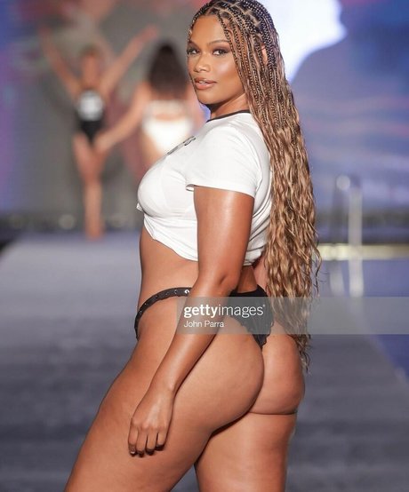 black milf onlyfans perfect picture