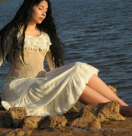 vixyn97 beautiful actress gallery