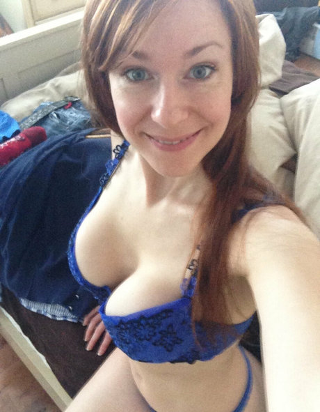 chloemorgane naked star pics