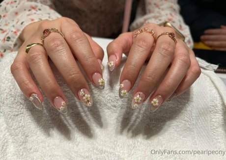 pearlpeony pornstar nudes galleries