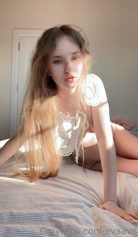 Evaava top star photos