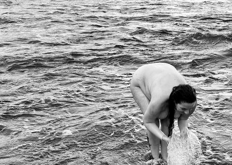 redhead skinny onlyfans naked photos