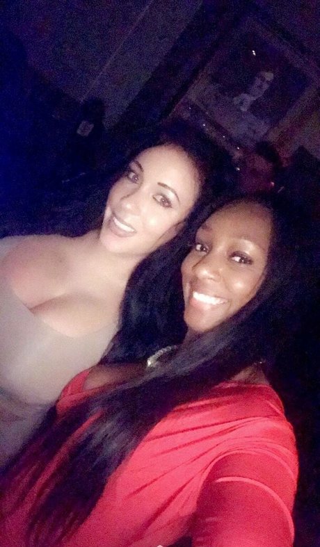 Kelly Louise Sheridan star porn pictures