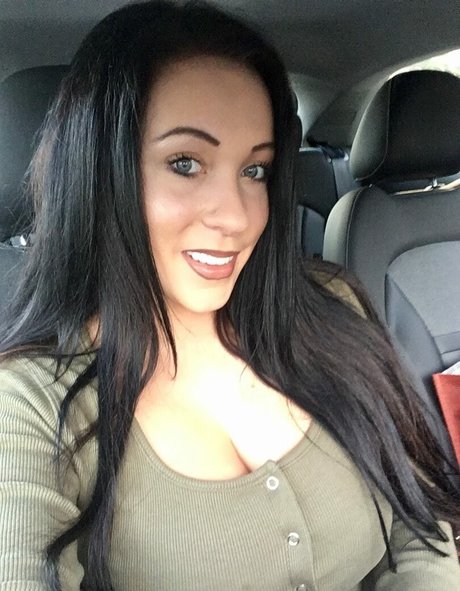 Kelly Louise Sheridan free pornstar photos