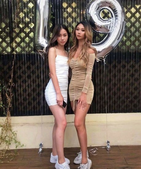 kkarenzeng model sexy photos