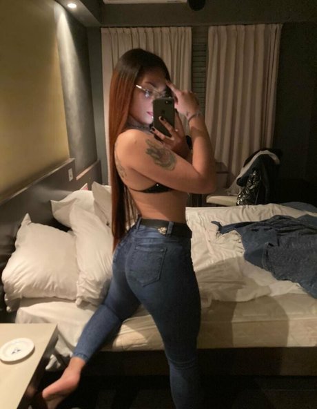 ornellaalvarez star pics