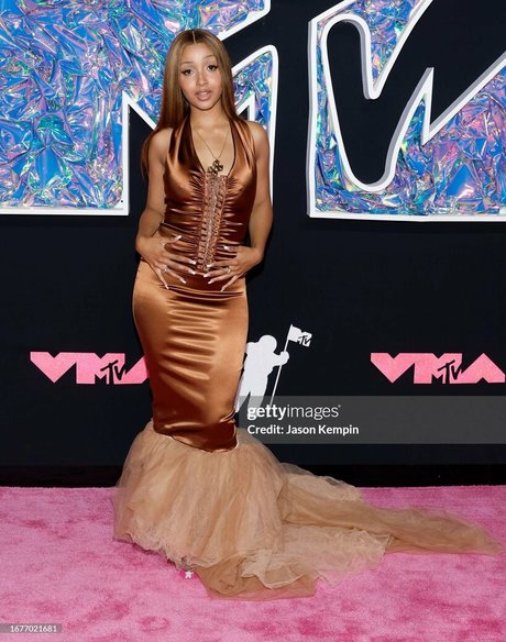 PinkPantheress star best img