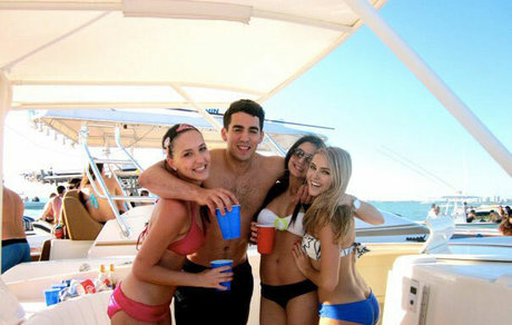 AnnaSophia Robb nude model galleries