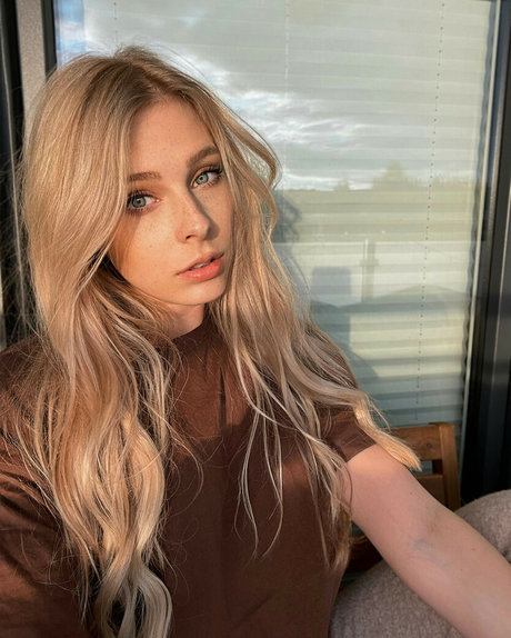 Milschbaum model high quality galleries