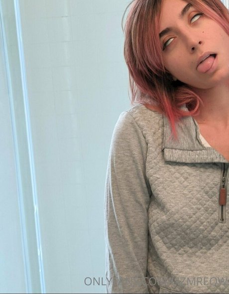 Lizmreow nudes model galleries