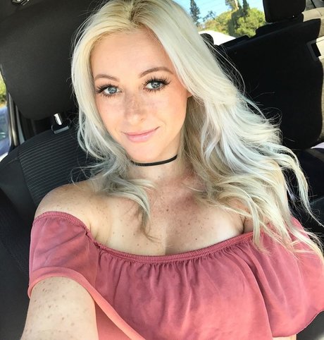 Abbyyyyyx0x0 xxx pornstar img
